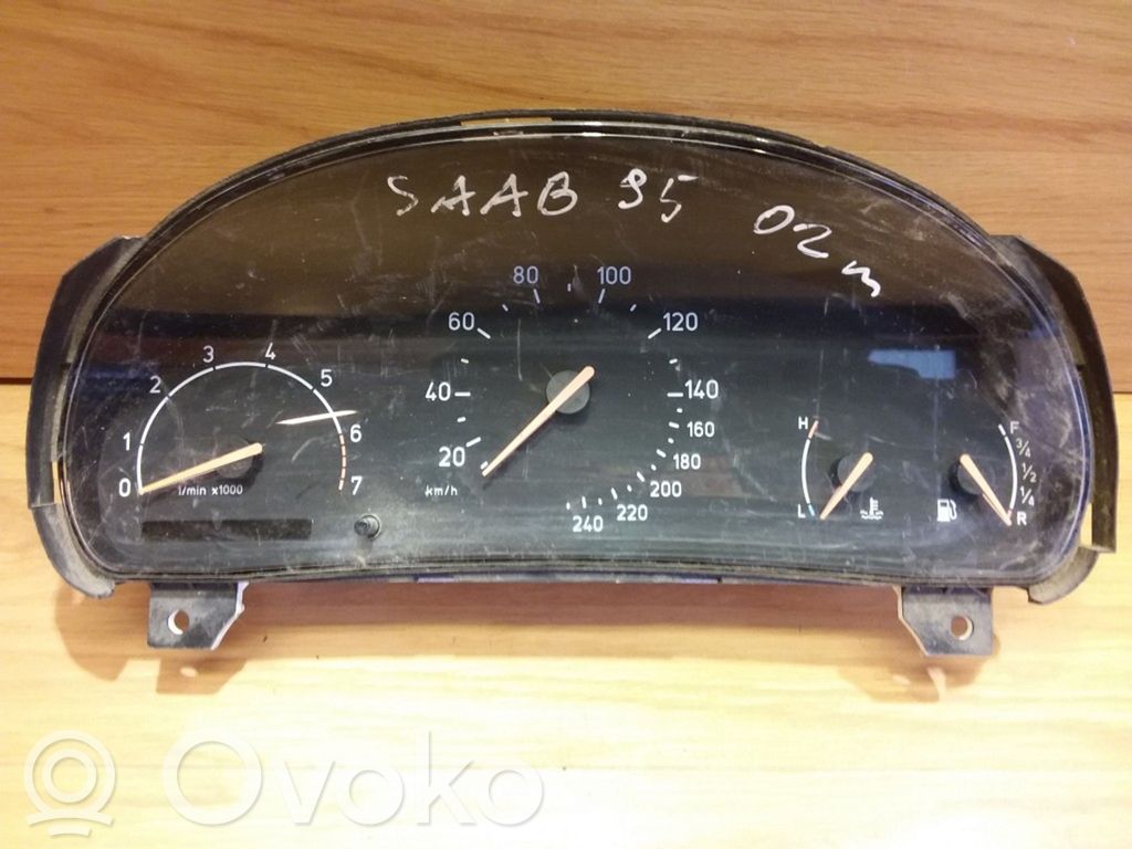 Saab 9-5 Speedometer (instrument cluster) 