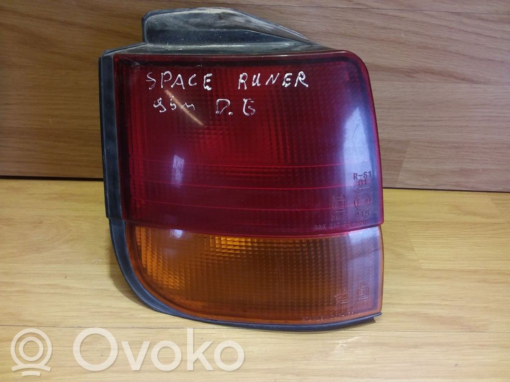 Mitsubishi Space Runner Rear/tail lights 