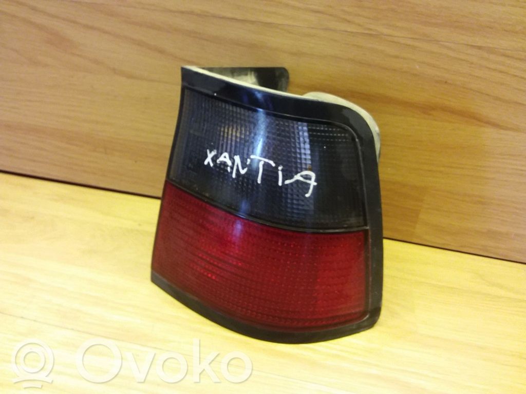 Citroen Xantia Galinis žibintas kėbule 