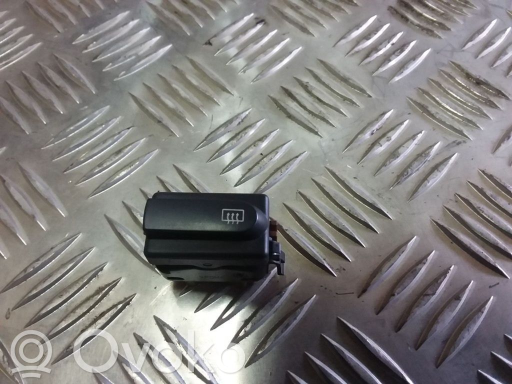 Renault Clio II Windscreen/window heater switch 