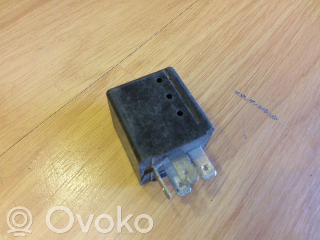 Audi 80 90 S2 B4 Other relay 