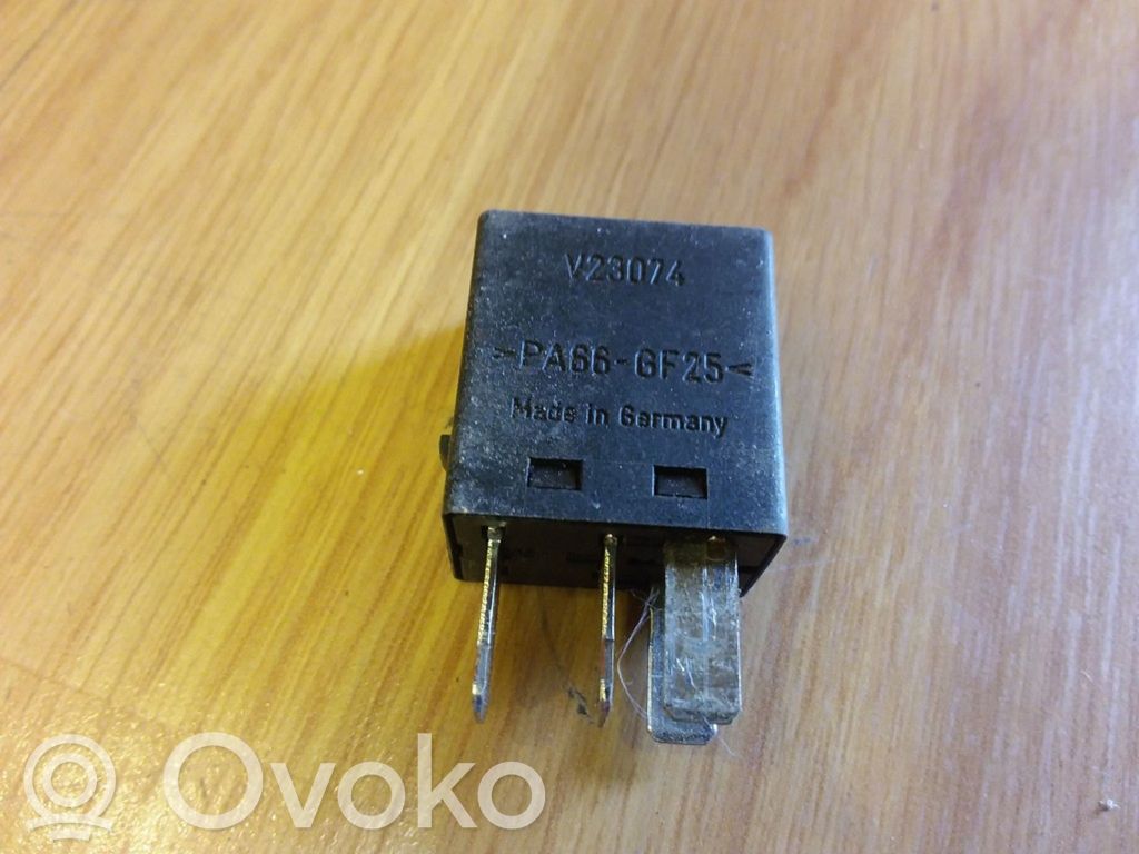 Volvo S40, V40 Inne przekaźniki 