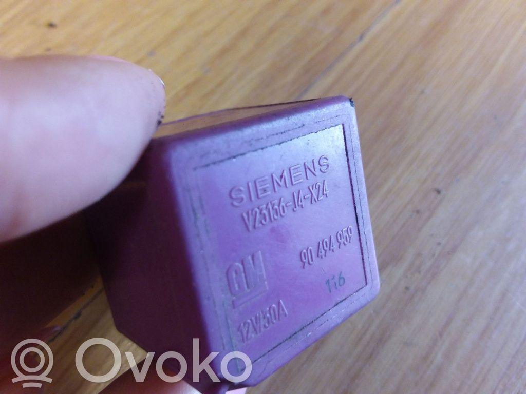 Opel Omega B1 Other relay 