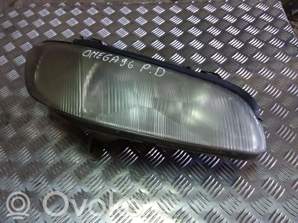 Opel Omega B1 Phare frontale 