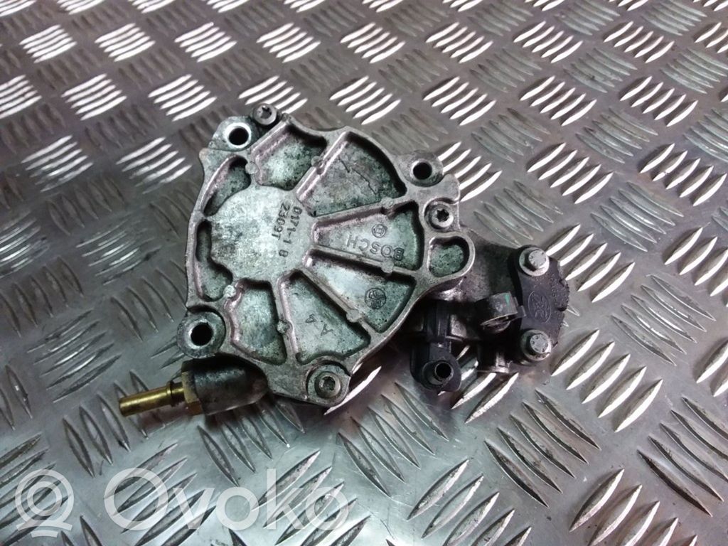 Peugeot 407 Vacuum pump 