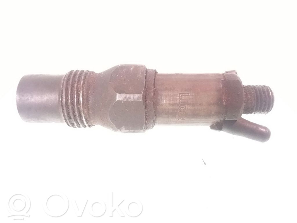 Ford Mondeo MK II Wtryskiwacz paliwa 