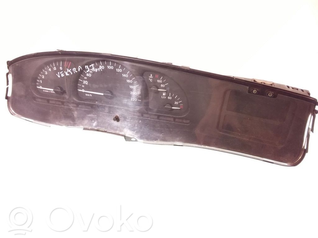 Opel Vectra B Speedometer (instrument cluster) 