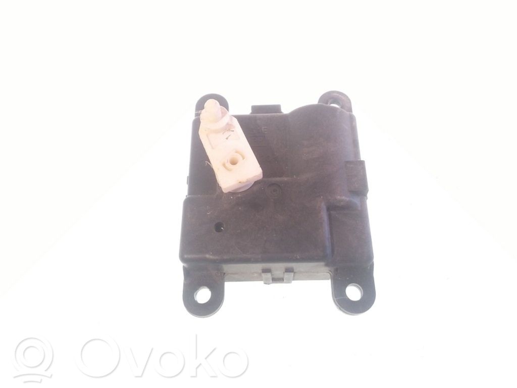 Nissan Primera Silniczek nagrzewnicy 