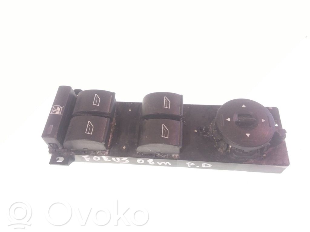 Ford Focus Electric window control switch 