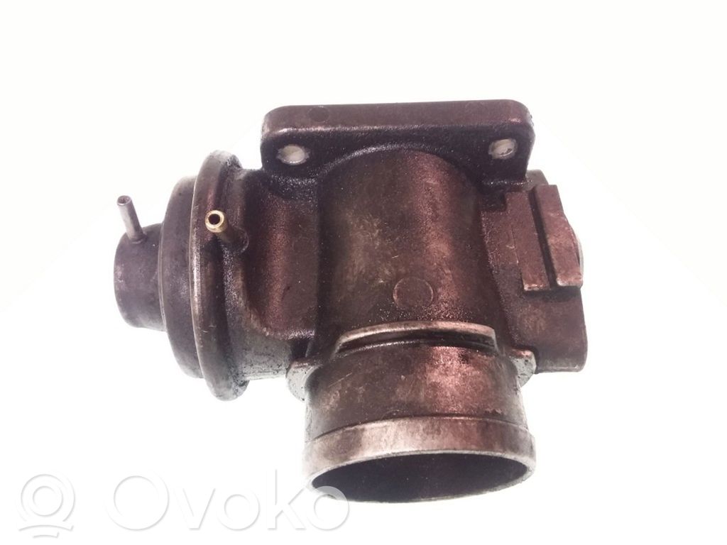 BMW 5 E39 EGR valve 