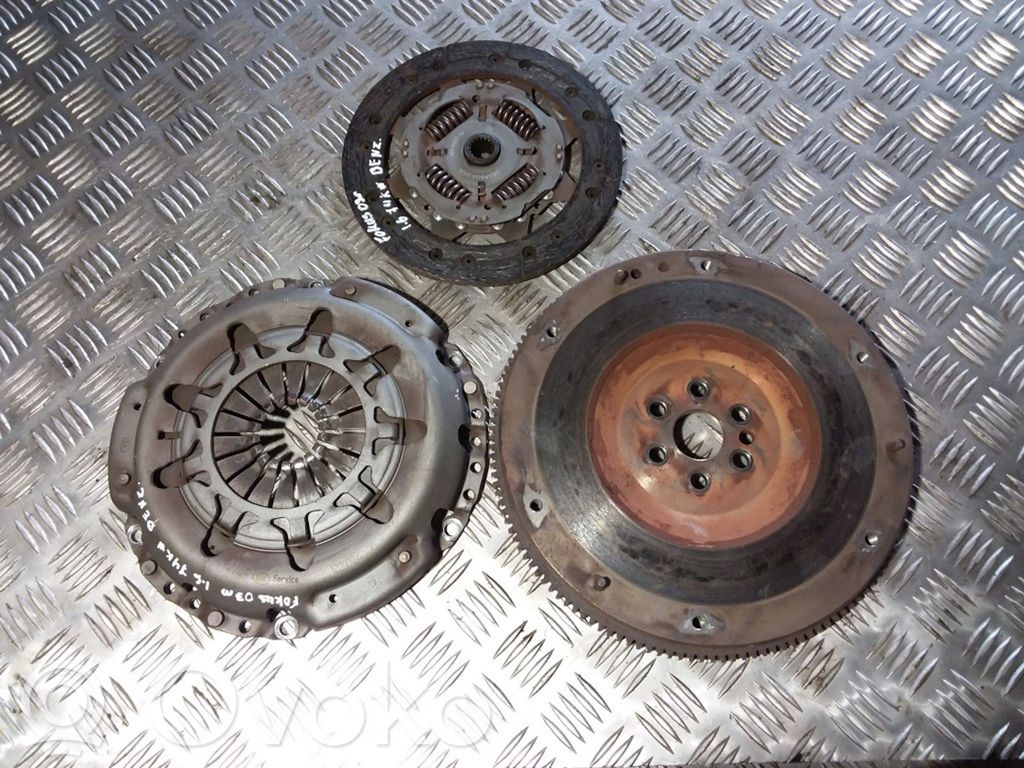 Ford Focus Sankabos komplektas 