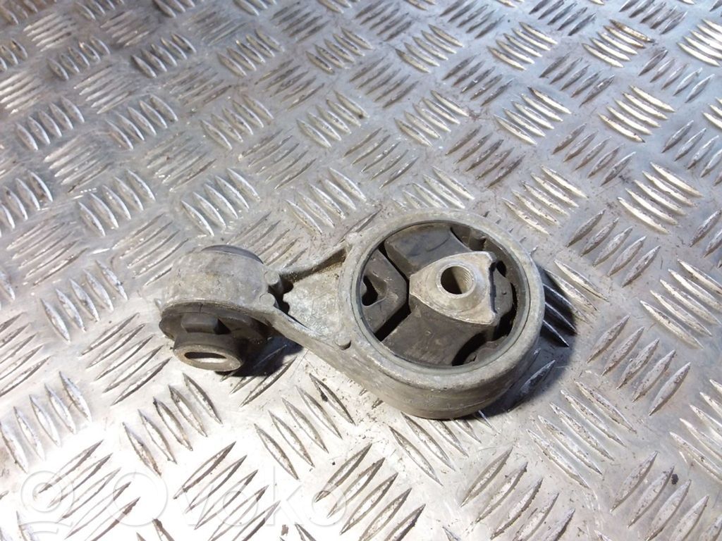Engine mount bracket   8200355673