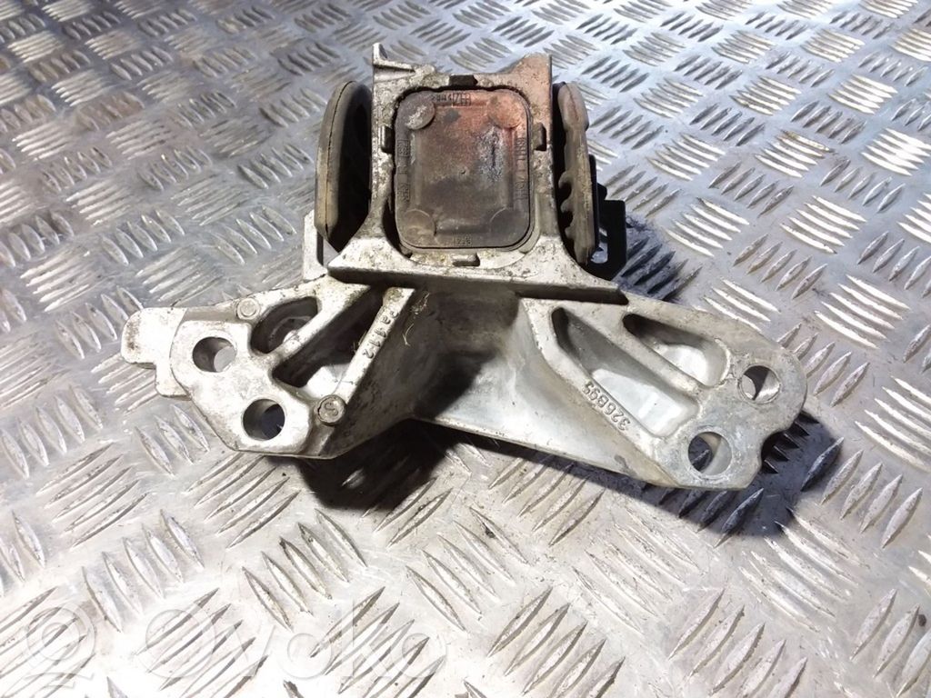 Peugeot 407 Engine mount bracket 