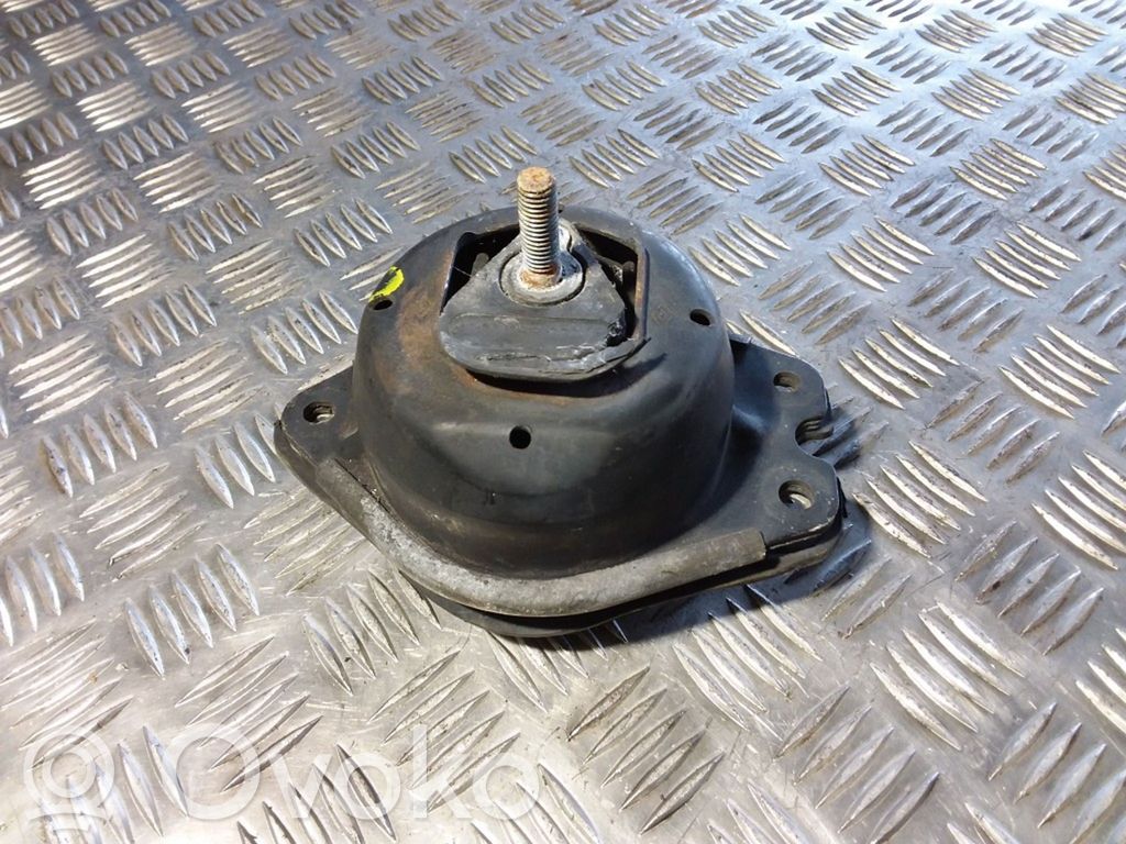Renault Laguna II Engine mount bracket 