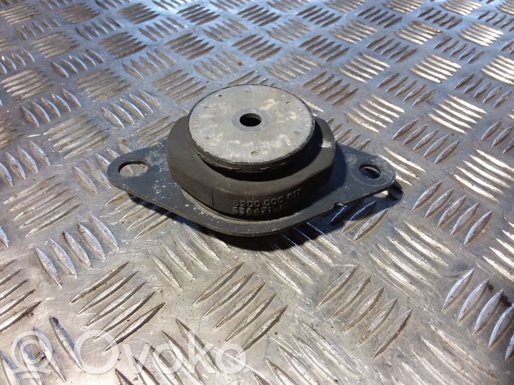 Renault Laguna II Engine mount bracket 