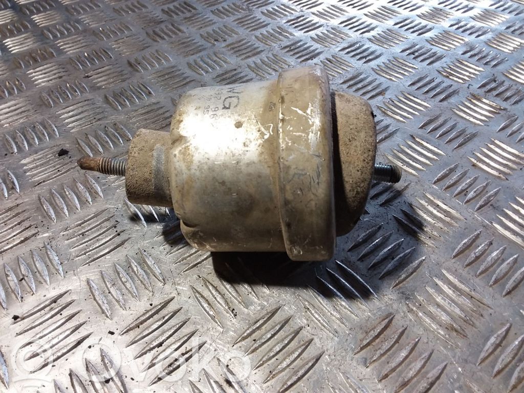 Opel Vectra B Engine mount bracket 