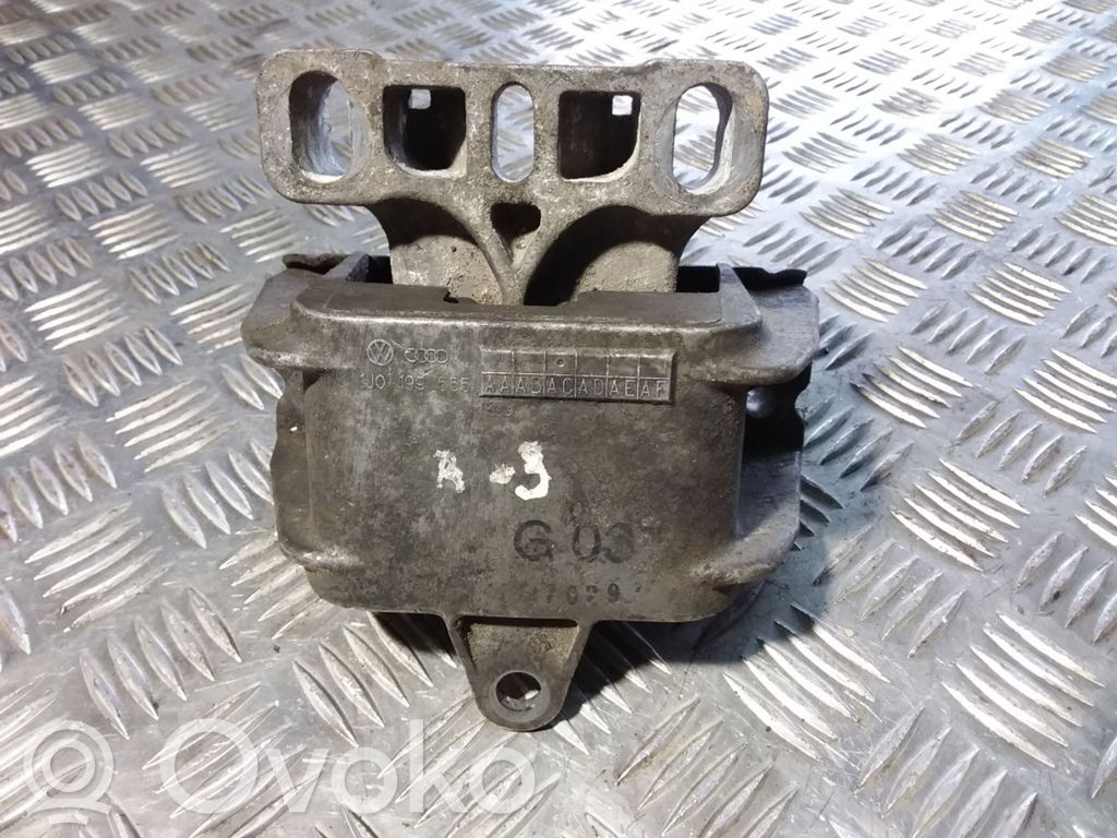 Audi A3 S3 8L Engine mount bracket 