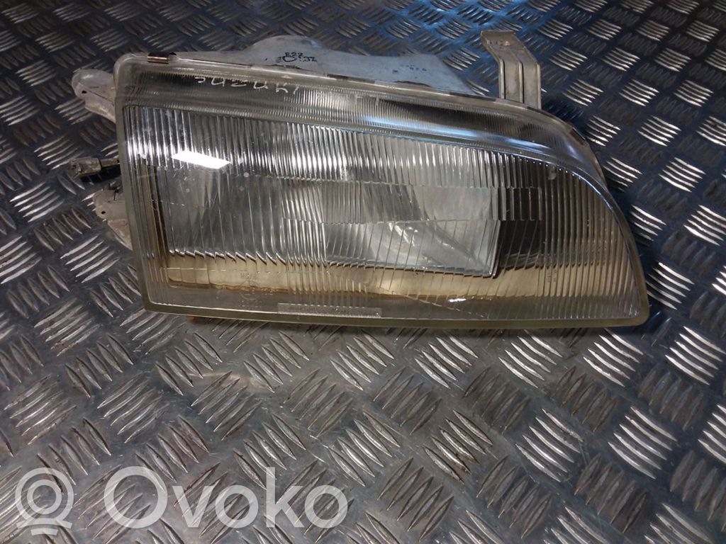 Suzuki Swift Cultus Lampa przednia 