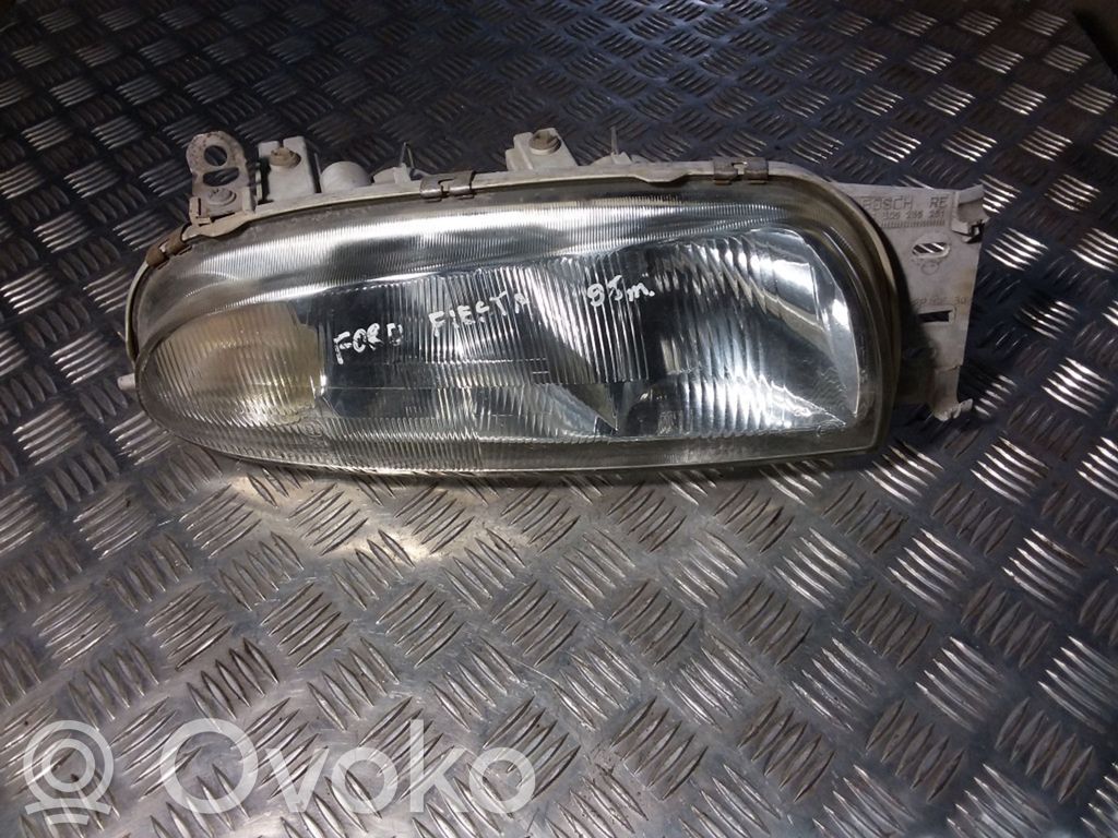 Ford Fiesta Scheinwerfer 