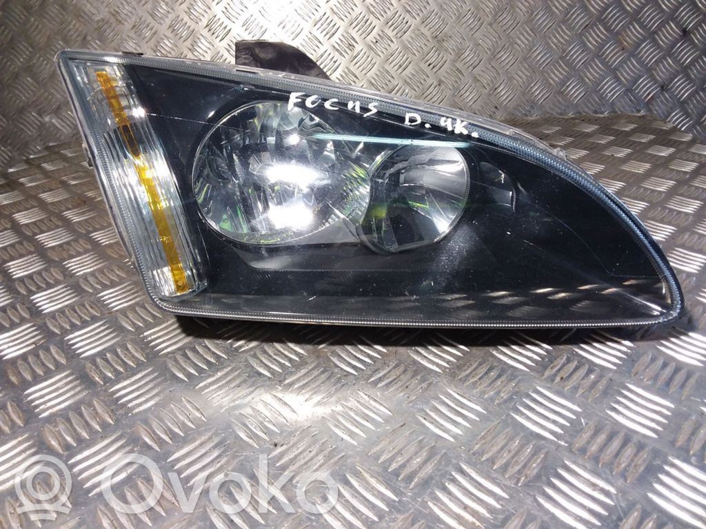 Ford Focus Scheinwerfer 
