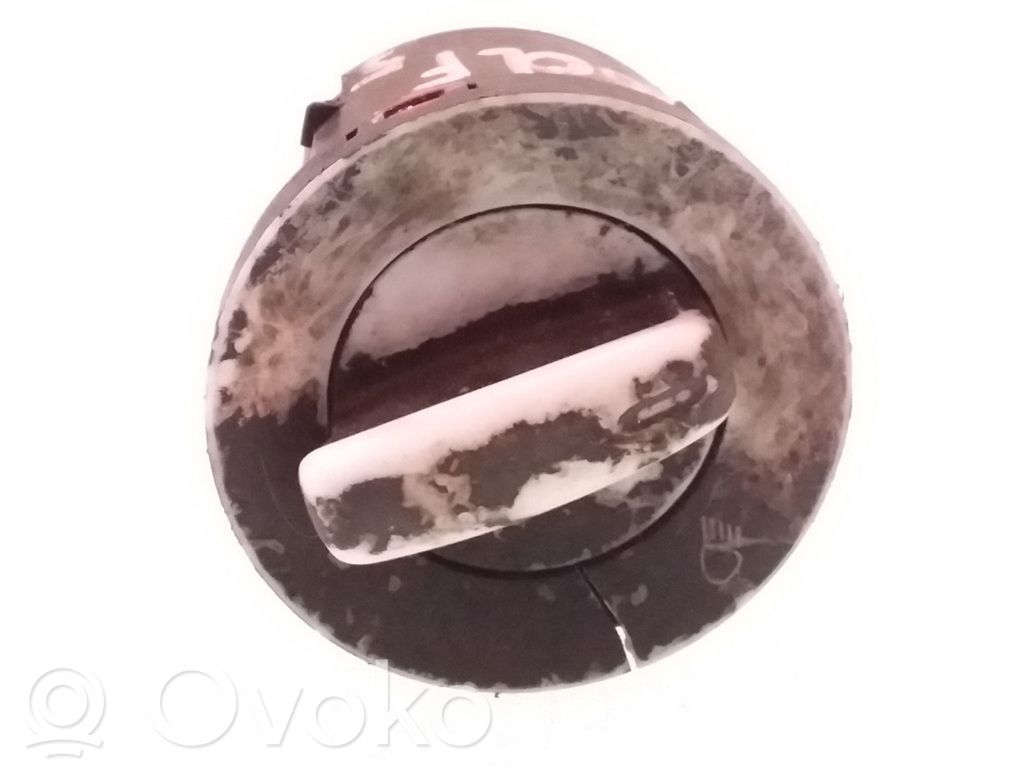 Volkswagen Golf V Light switch 