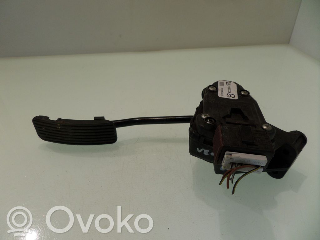Opel Vectra C Pedał gazu / przyspieszenia 