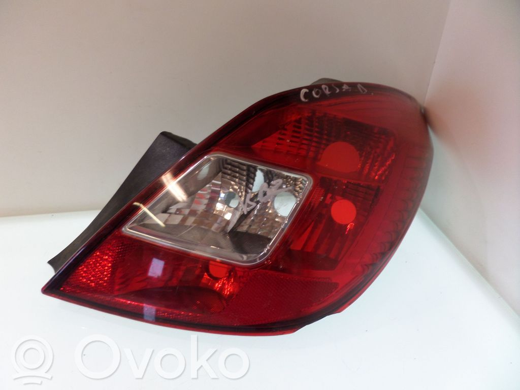 Opel Corsa C Luz trasera/de freno 