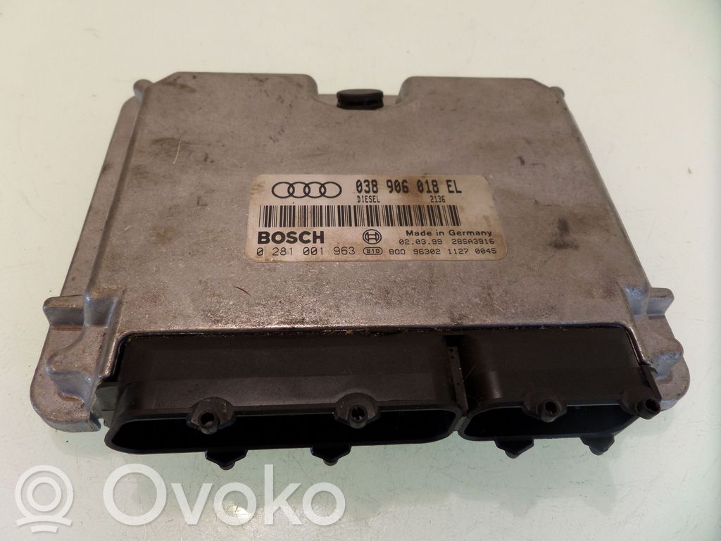 Audi A4 S4 B5 8D Unidad de control/módulo del motor 