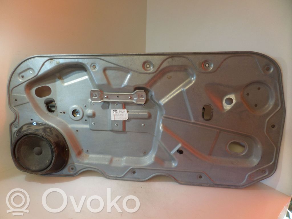 Ford Focus Regulador de puerta delantera con motor 