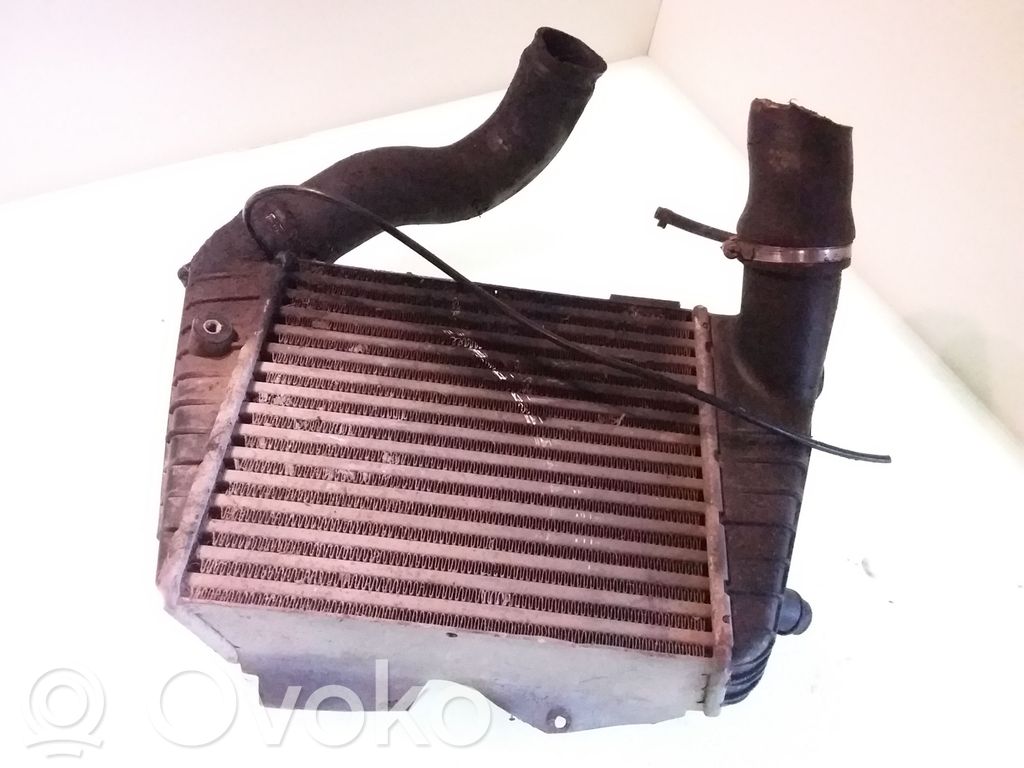 Audi A6 S6 C4 4A Interkūlerio radiatorius 