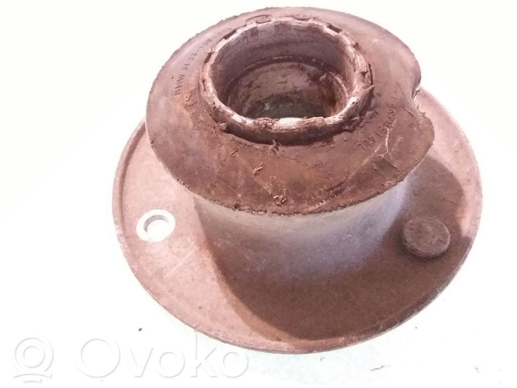 BMW 3 E46 Coil spring mount 