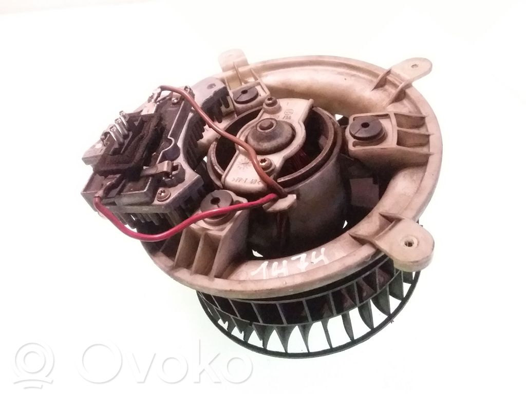 Mercedes-Benz E W210 Ventola riscaldamento/ventilatore abitacolo 