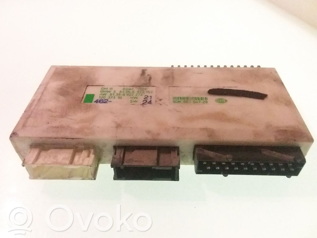 BMW 5 E39 Komforta modulis 