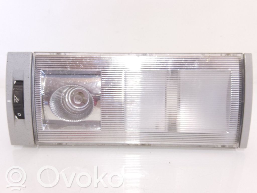 Volkswagen Multivan T5 Lampka podsufitki tylna 