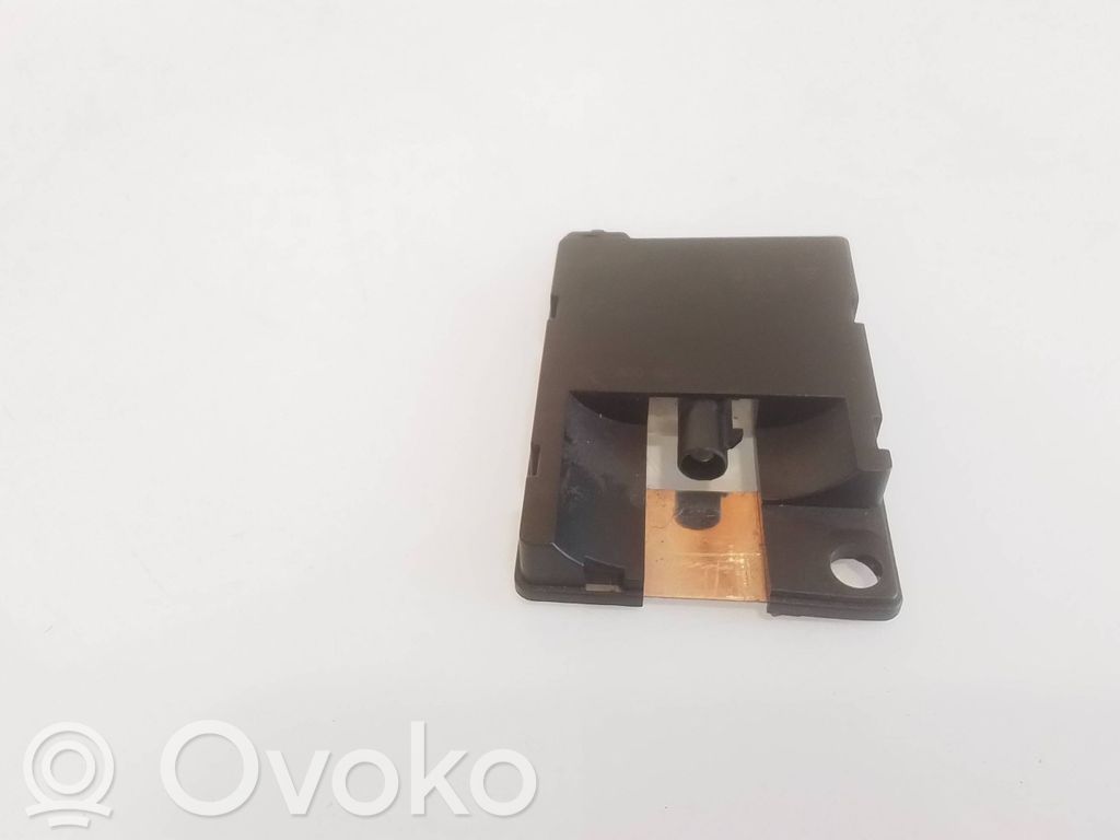 BMW 7 E65 E66 Amplificateur d'antenne 