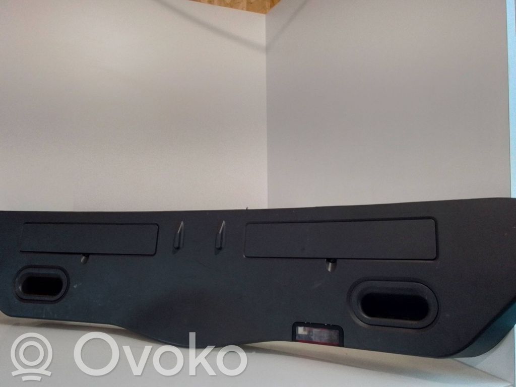 BMW 7 E65 E66 Tailgate trim 