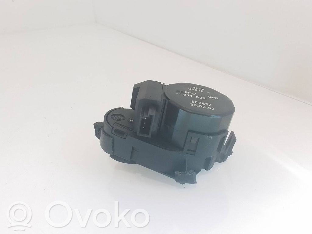 Oro sklendės varikliukas   6911825,96838