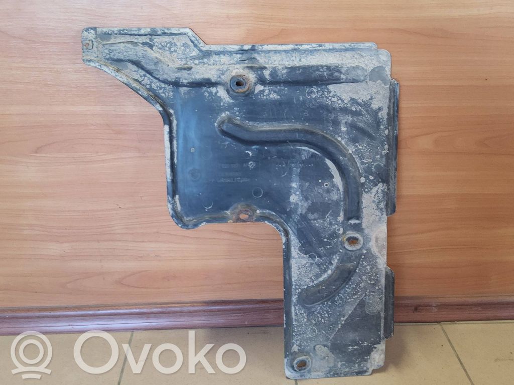 BMW 7 E65 E66 Apakšas aizsargs šasijas aizmugurējā daļā 