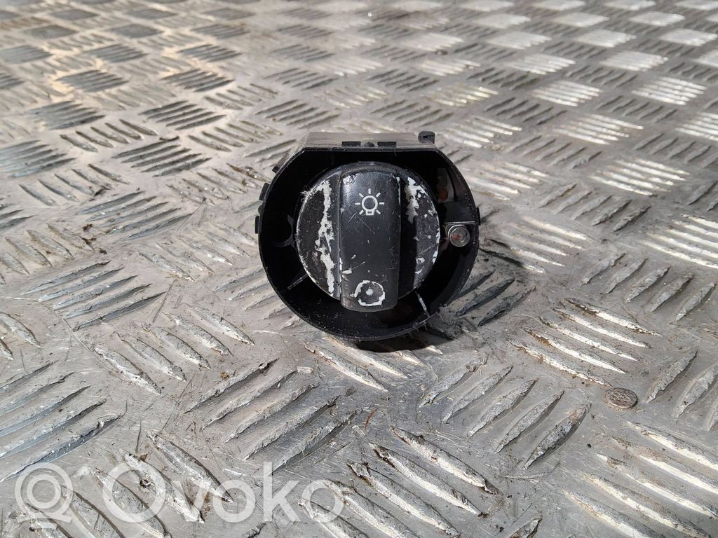 Audi A6 S6 C5 4B Light switch 