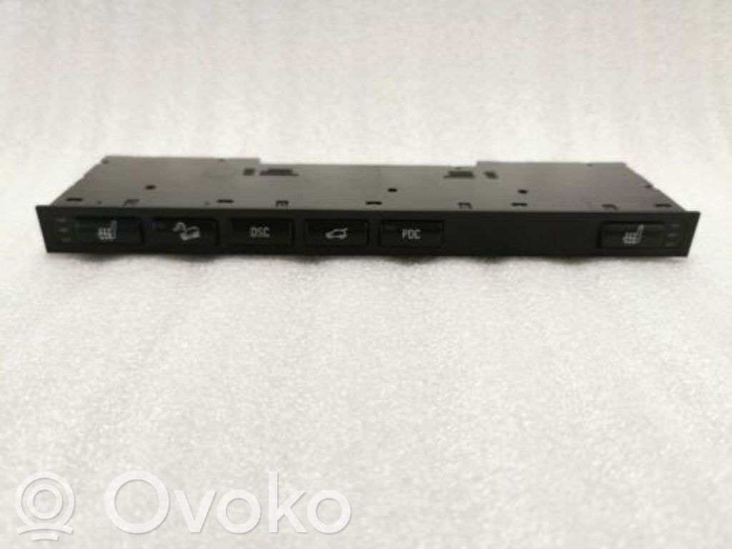 Seat heating switch   8373738