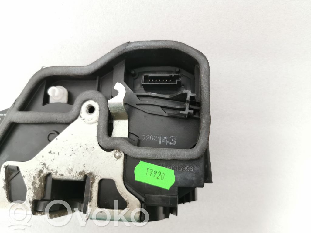Front door lock   7202143