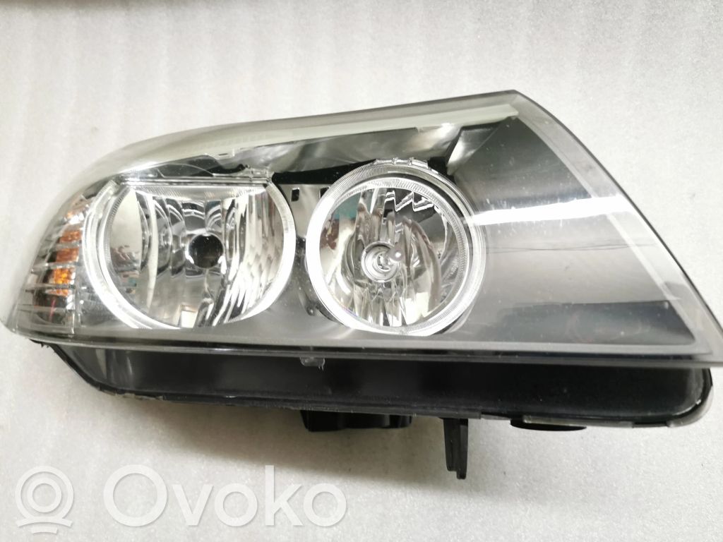 Phare frontale   7202574,86318921