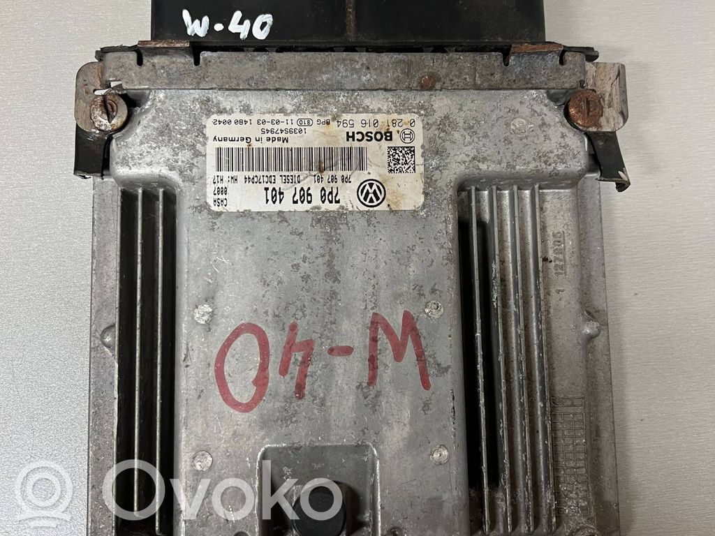 Volkswagen Touareg II Engine control unit/module 