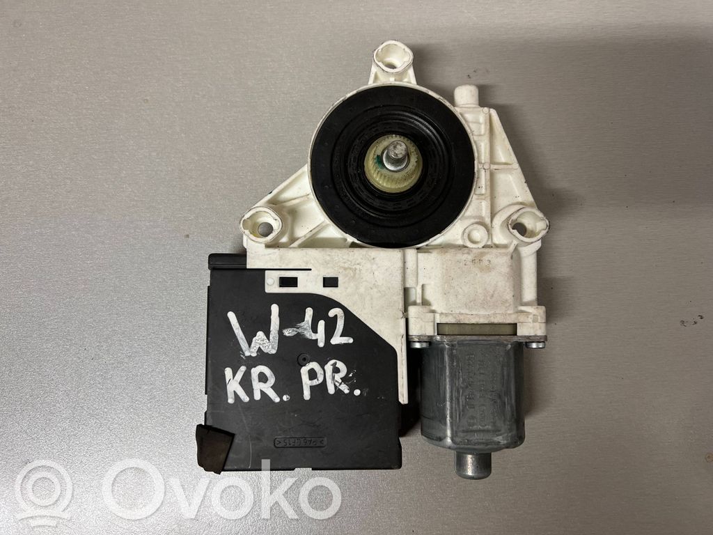Volkswagen Golf VI Silnik regulatora szyby drzwi przednich 