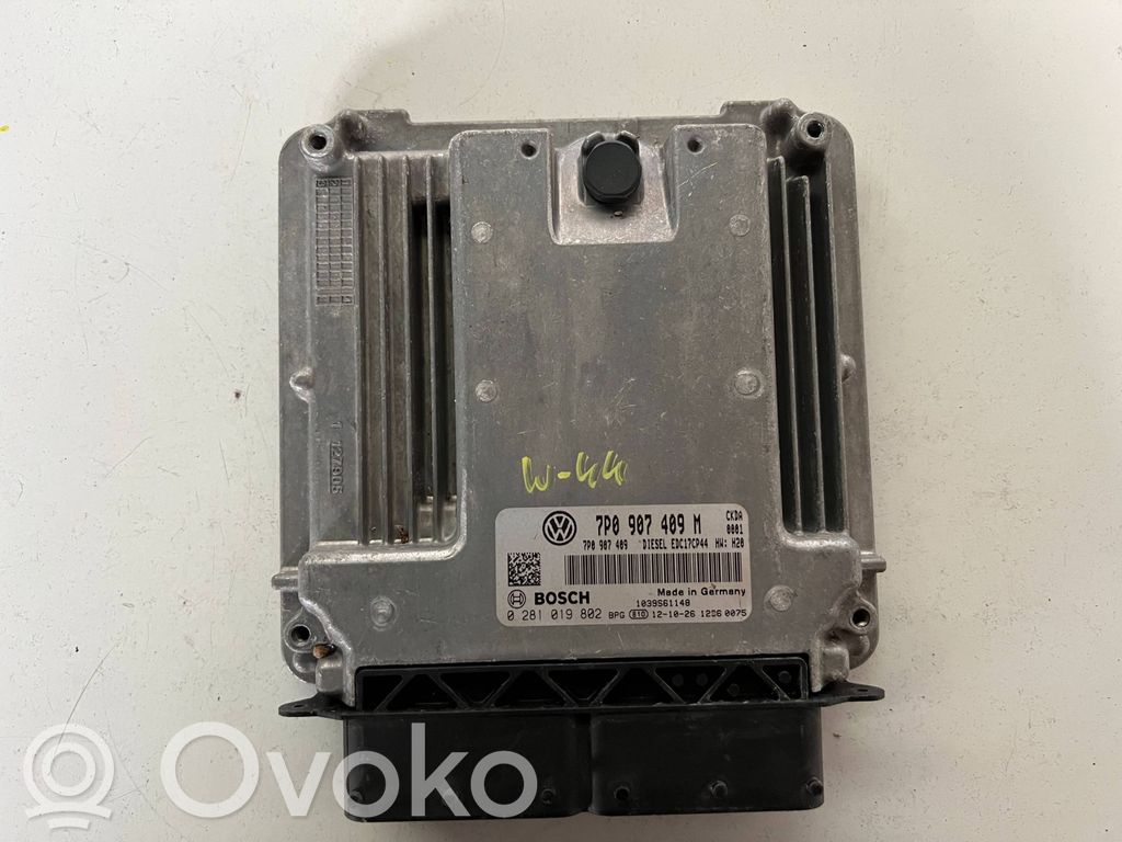 Volkswagen Touareg II Engine control unit/module 