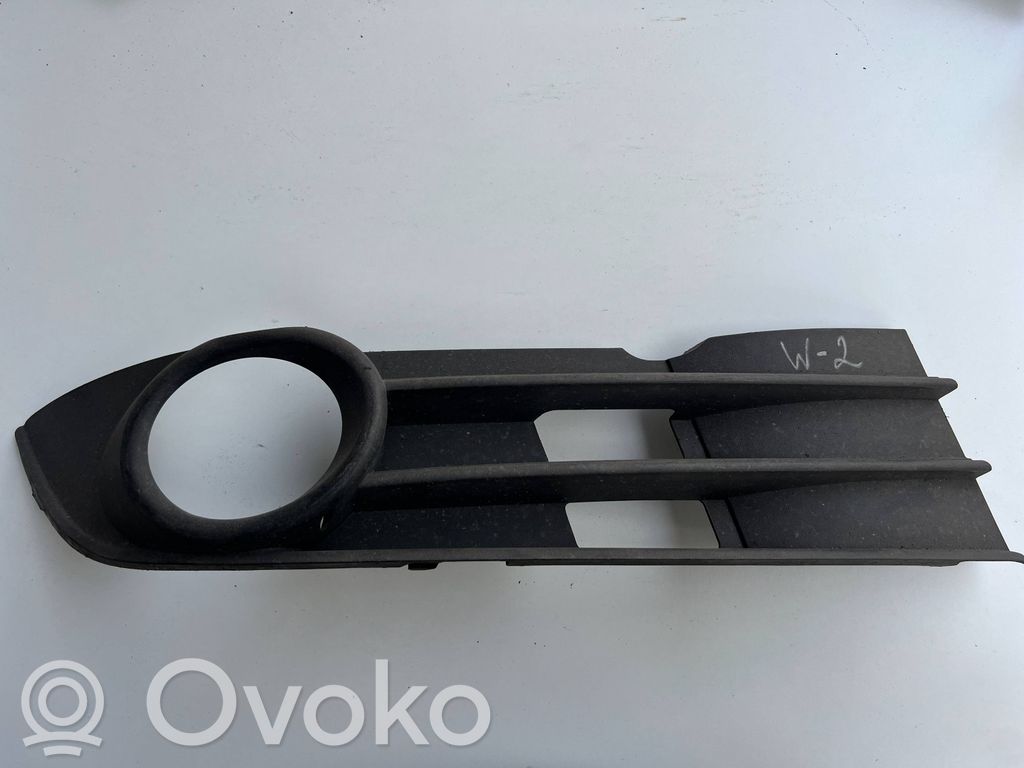 Volkswagen Touran I Front fog light trim/grill 
