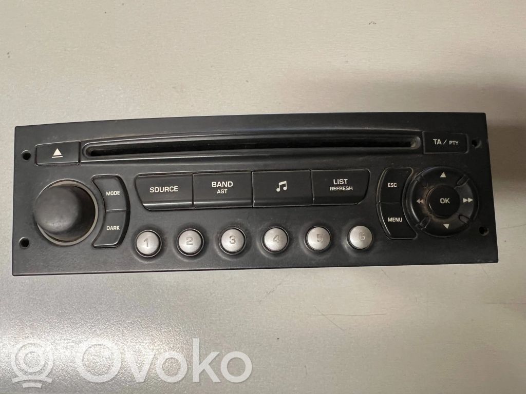 Peugeot 307 CC Radio/CD/DVD/GPS head unit 
