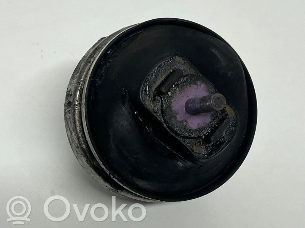 Audi A4 S4 B7 8E 8H Engine mount bracket 