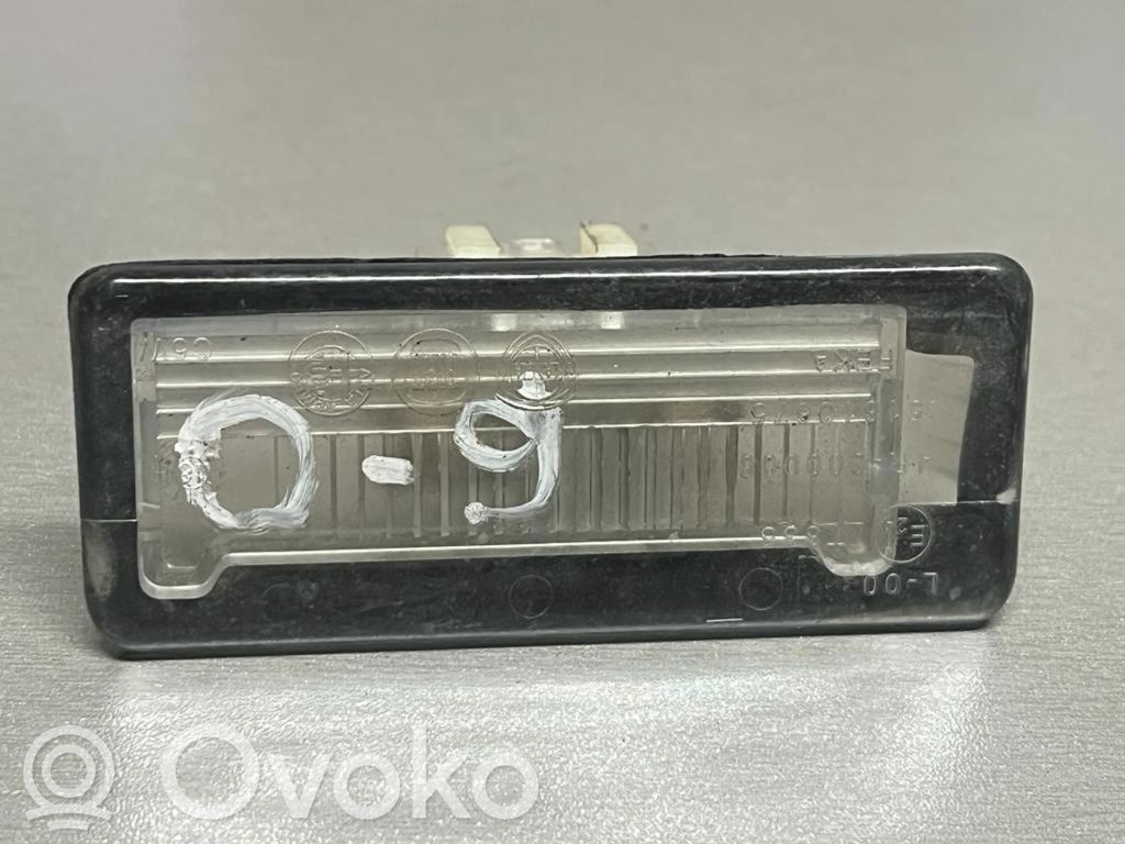 Éclairage de plaque d'immatriculation   51810675,4R000006