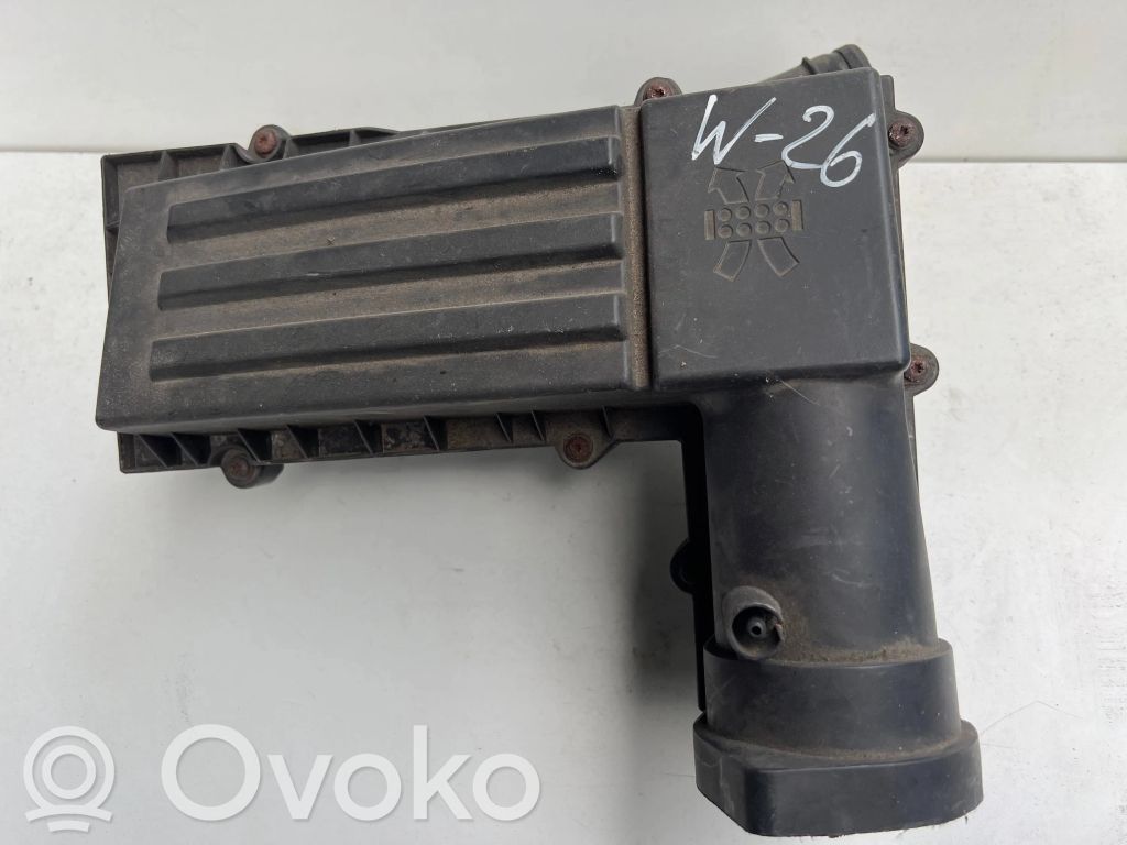 Volkswagen PASSAT B6 Obudowa filtra powietrza 